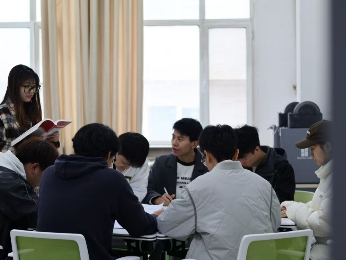 教育科学与技术红黑游戏
科创嘉年华活动筹备工作就绪