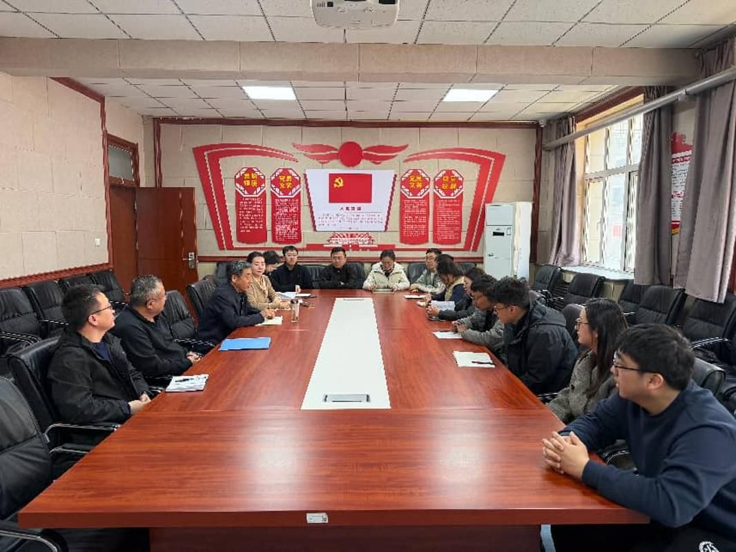 铸牢中华民族共同体意识研究院召开全院学生大会