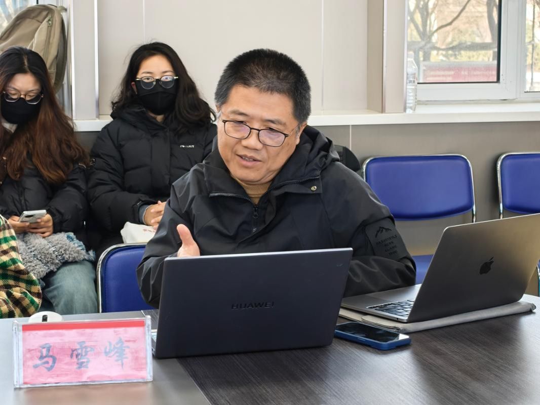 中华民族共同体研究大讲堂（第二十六讲）讲座顺利开讲