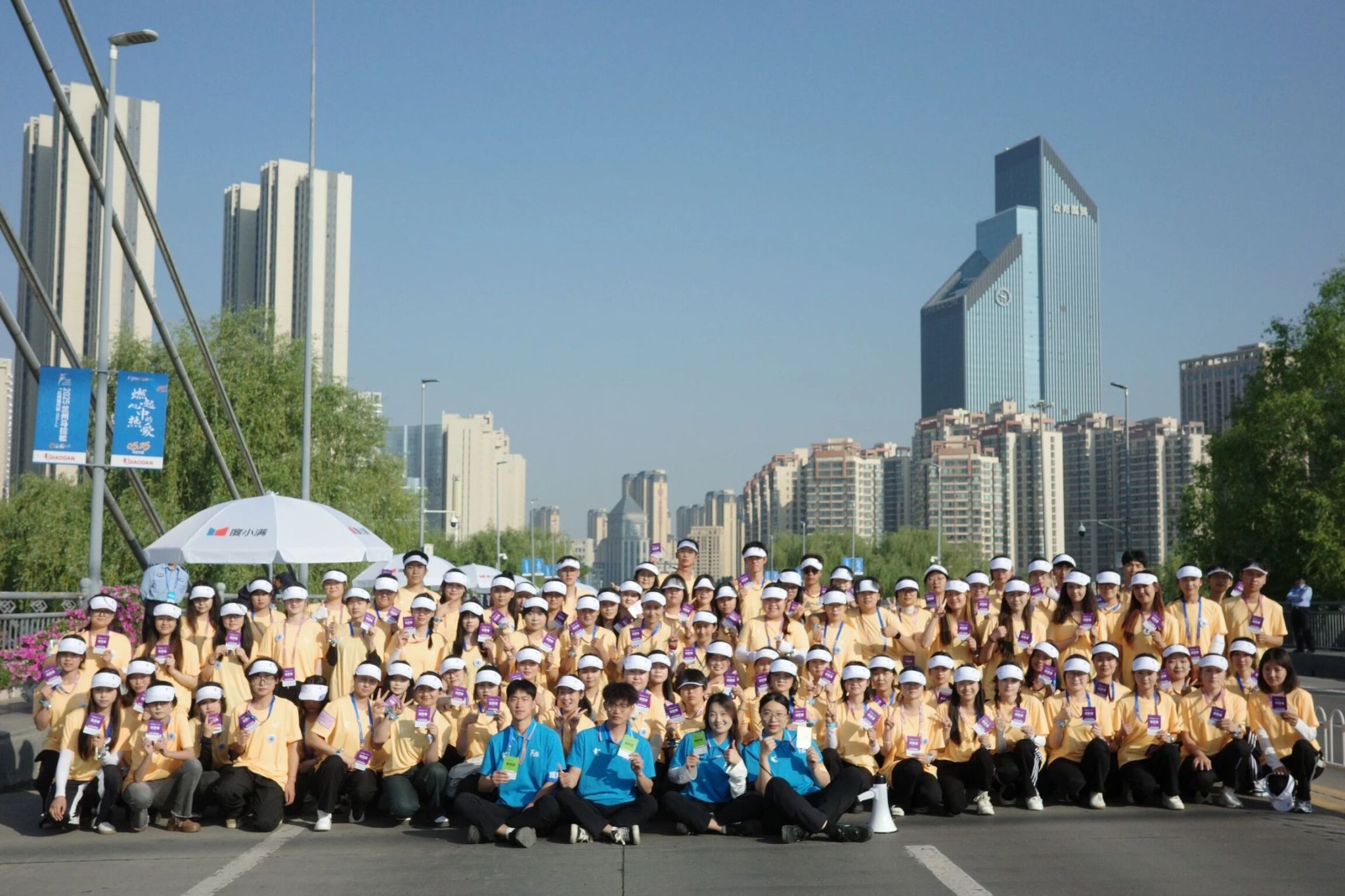 兰马中的民大人！